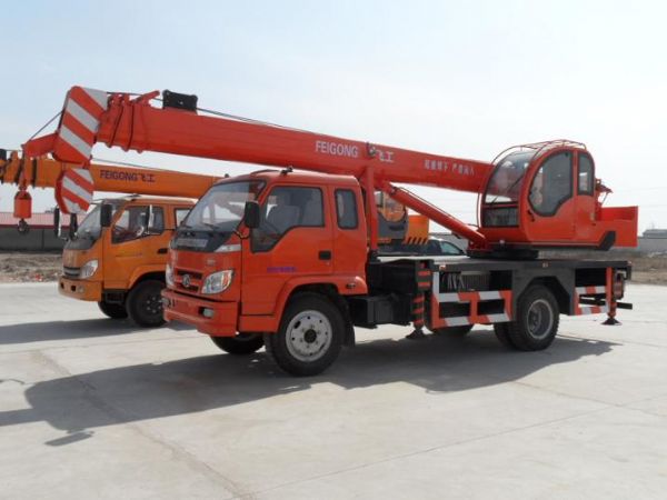 昆山吊车出租电话号码